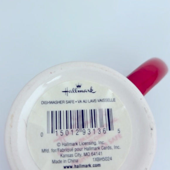 Hallmark Santa Suit Mug NWT, raised design, Christmas mug - Picture 7 of 12